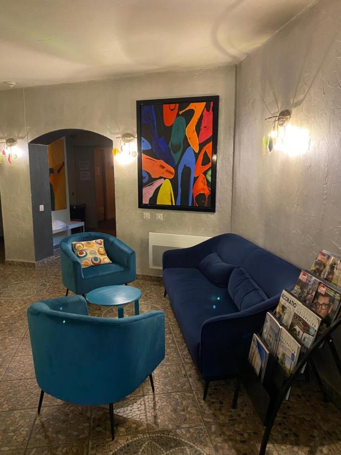 La Roseliere Hotel Saint-Quentin-Fallavier Buitenkant foto