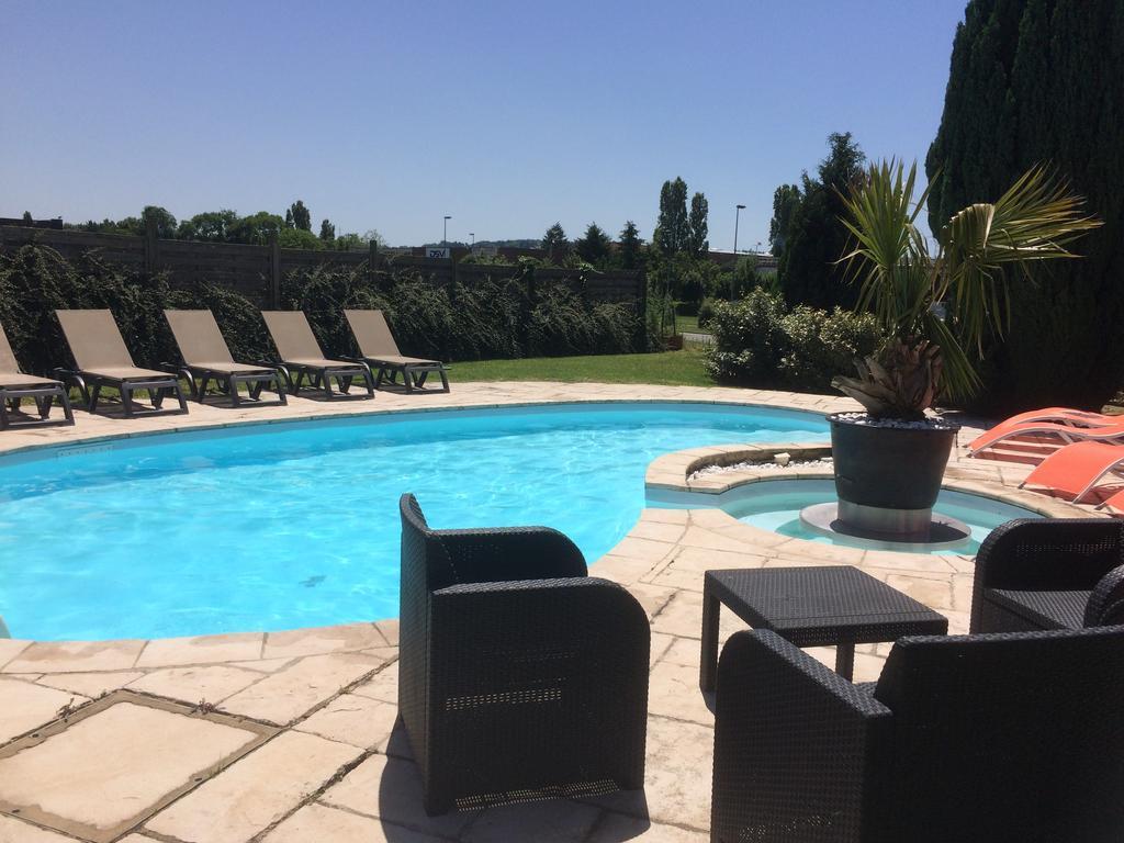 La Roseliere Hotel Saint-Quentin-Fallavier Buitenkant foto