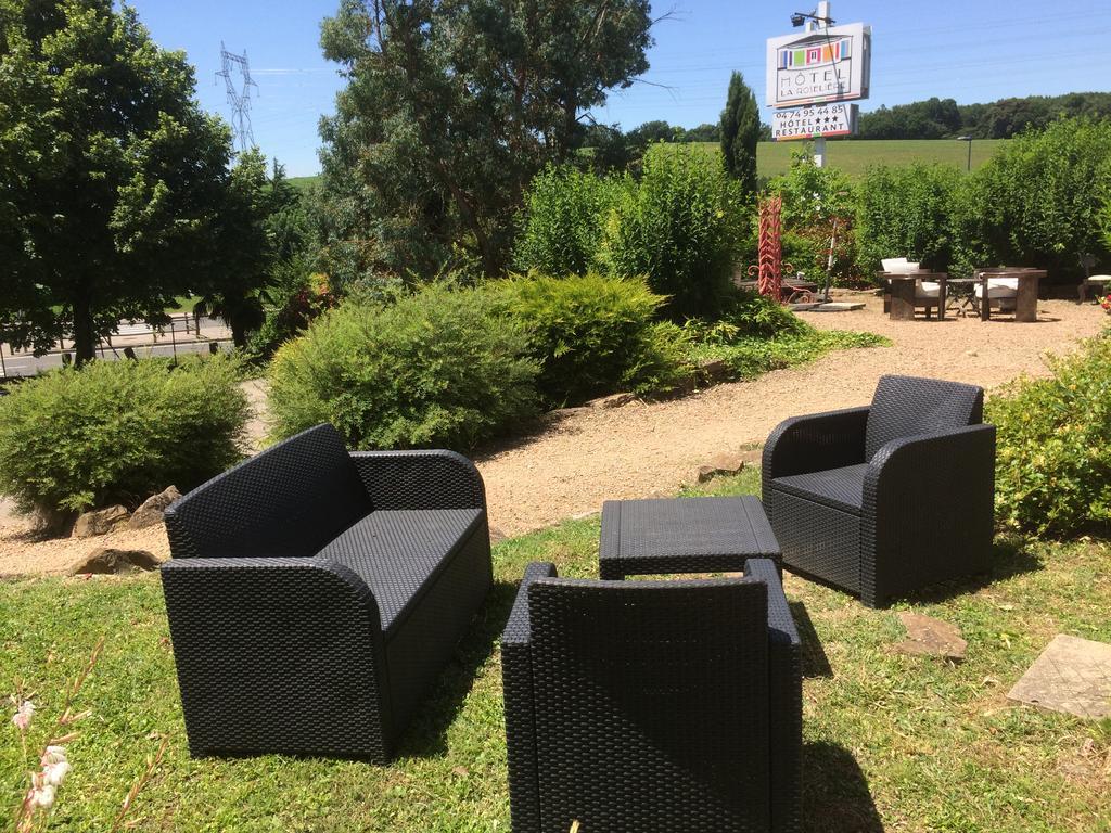 La Roseliere Hotel Saint-Quentin-Fallavier Buitenkant foto